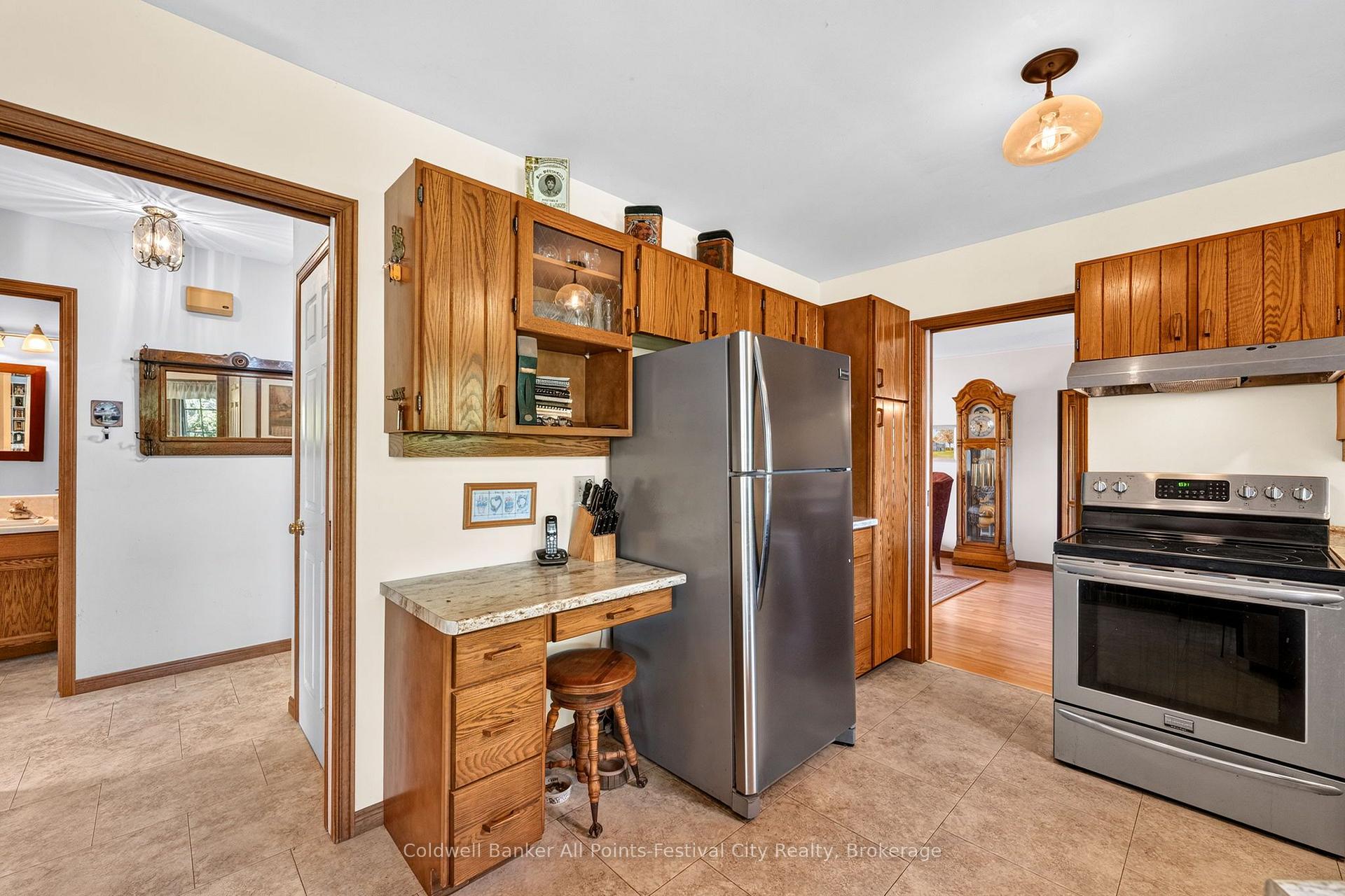 Photo 14 of 390 Eldon Street S, Goderich, Goderich (Town) — HOMEH