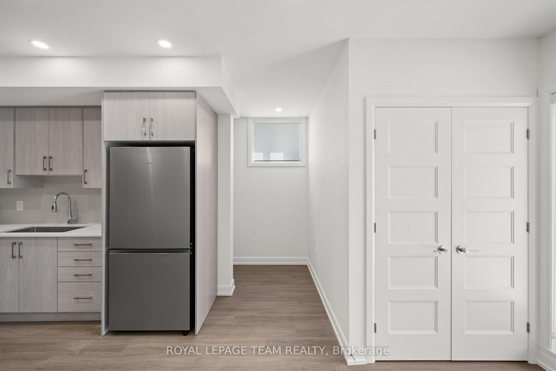 Photo 5 of Unit C, 1231 Shillington Avenue, Ottawa, Carlington — HOMEH