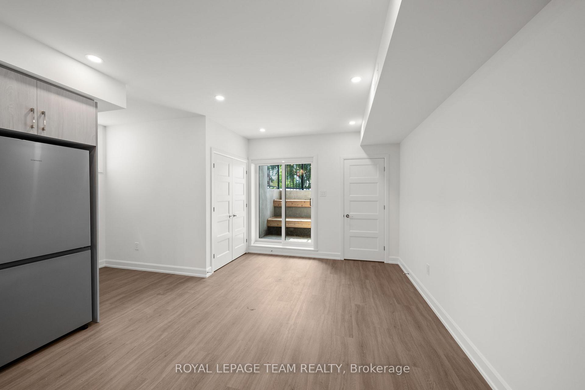 Photo 8 of Unit C, 1231 Shillington Avenue, Ottawa, Carlington — HOMEH