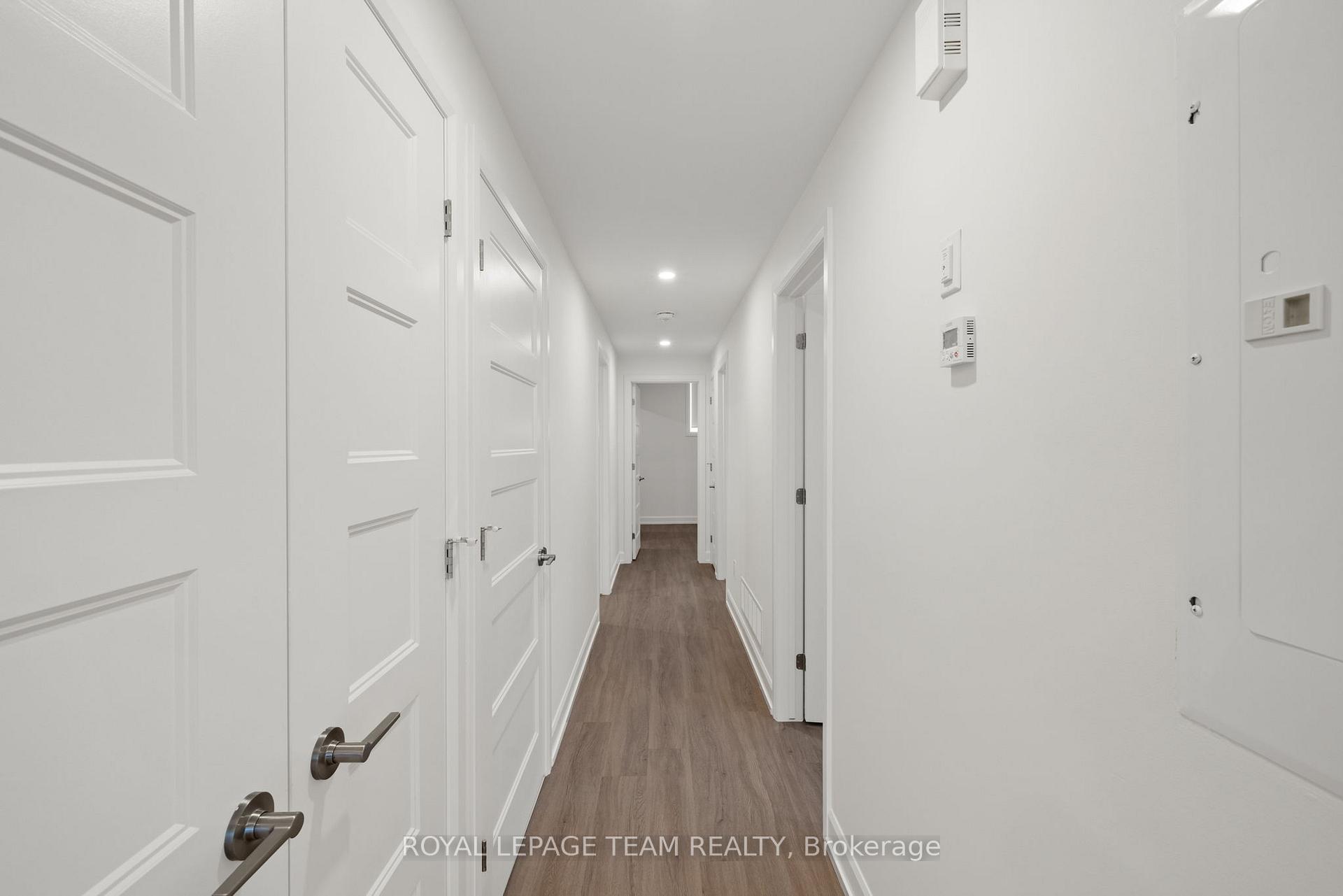 Photo 12 of Unit C, 1231 Shillington Avenue, Ottawa, Carlington — HOMEH