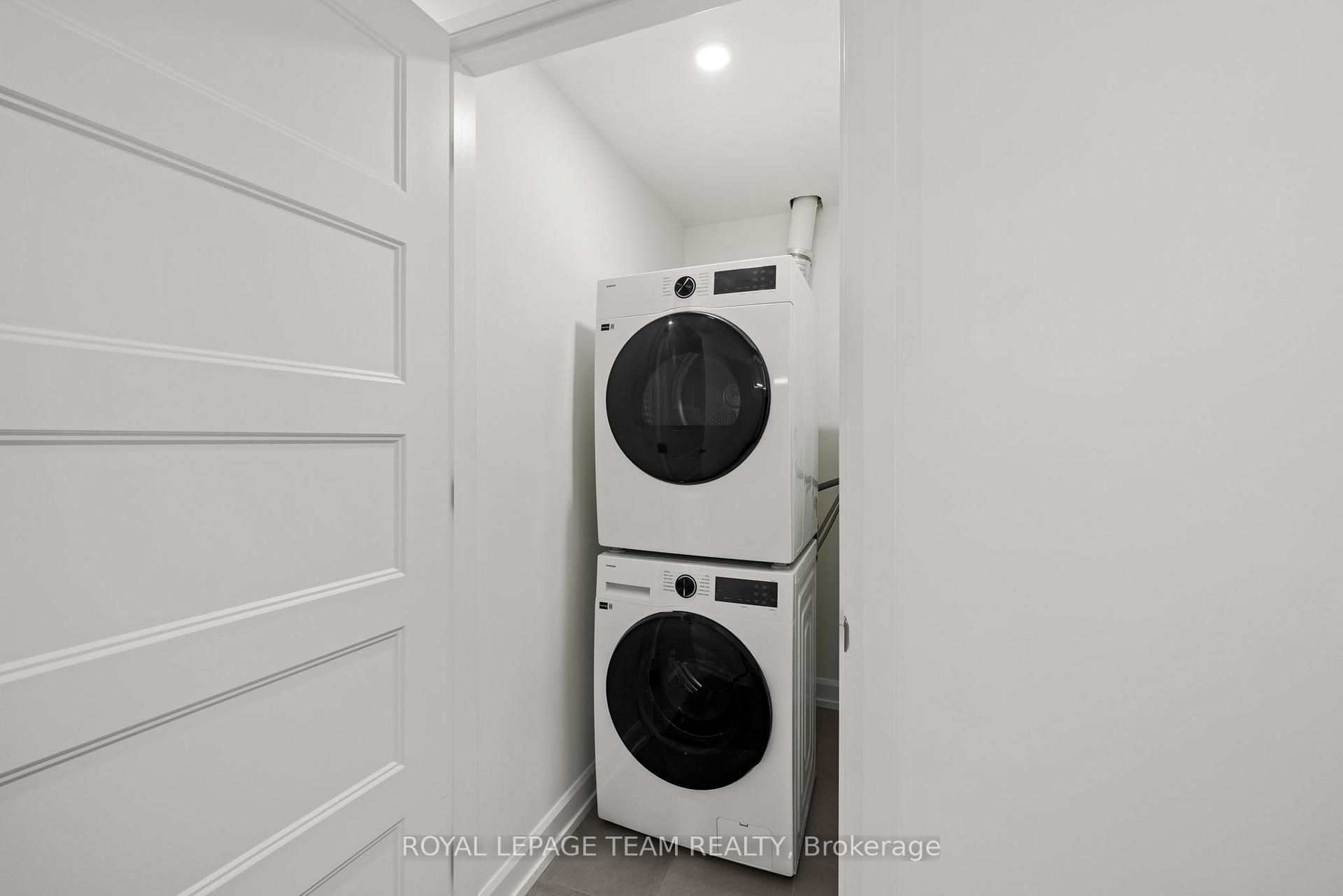 Photo 13 of Unit C, 1231 Shillington Avenue, Ottawa, Carlington — HOMEH