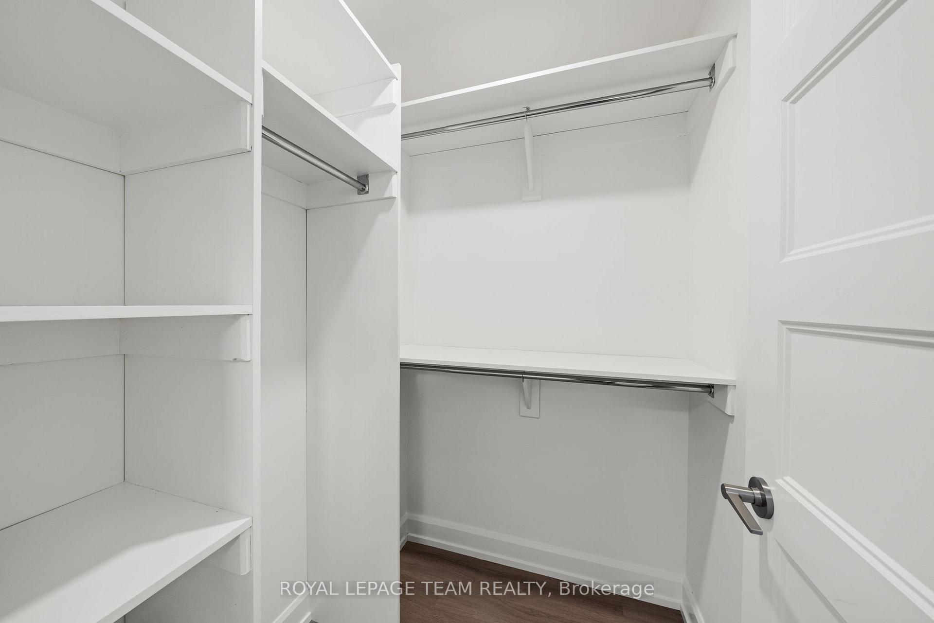 Photo 17 of Unit C, 1231 Shillington Avenue, Ottawa, Carlington — HOMEH