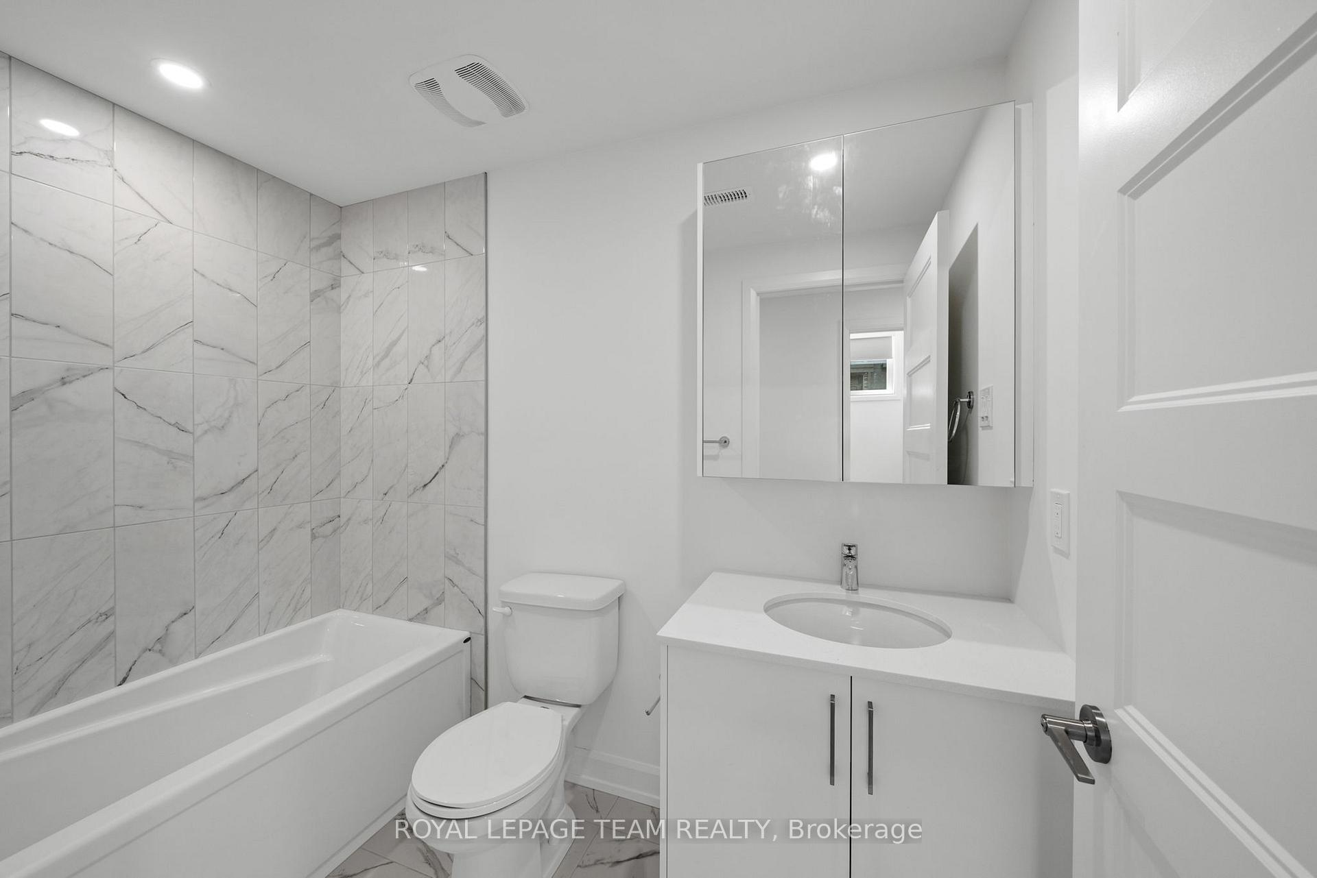 Photo 22 of Unit C, 1231 Shillington Avenue, Ottawa, Carlington — HOMEH