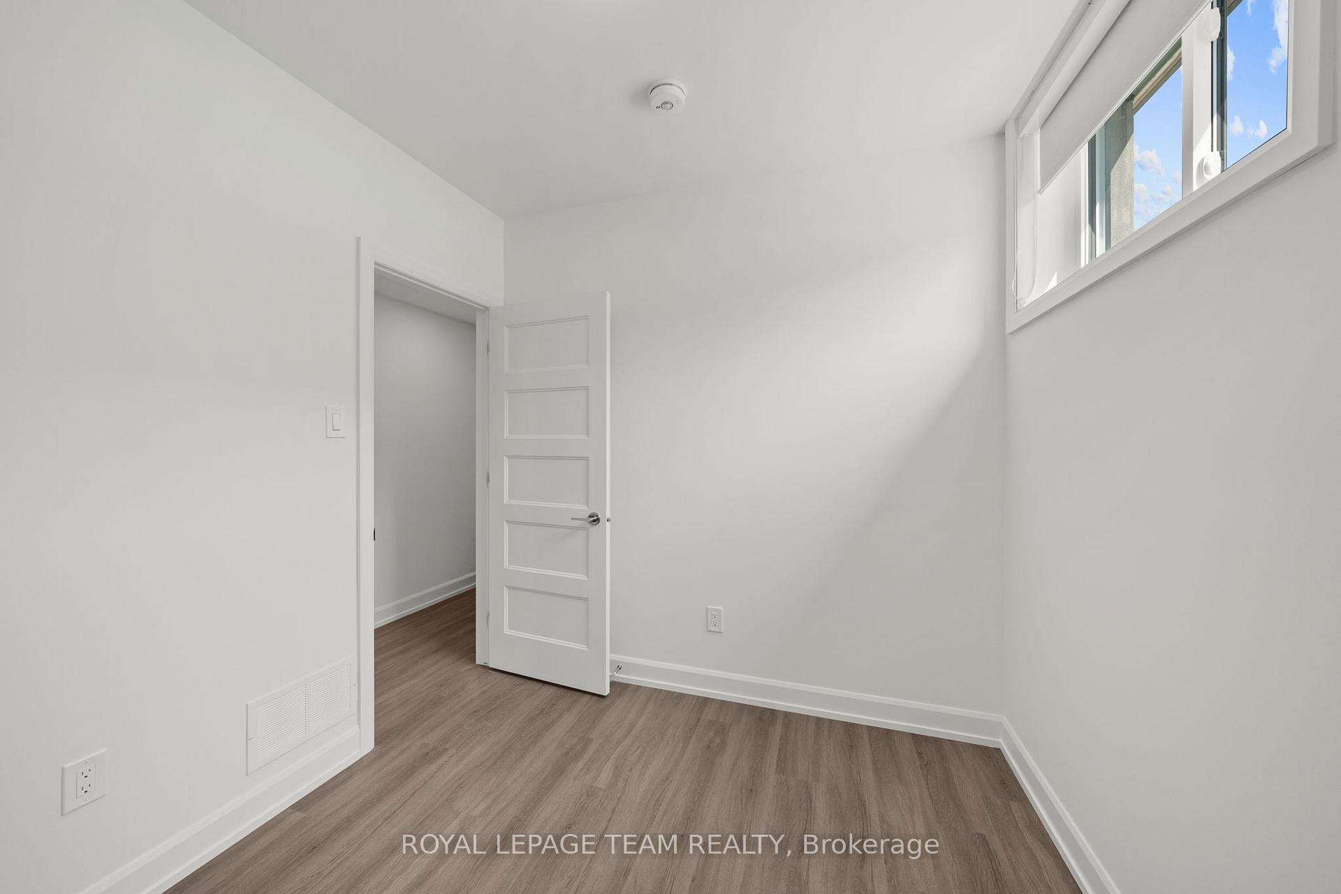 Photo 24 of Unit C, 1231 Shillington Avenue, Ottawa, Carlington — HOMEH