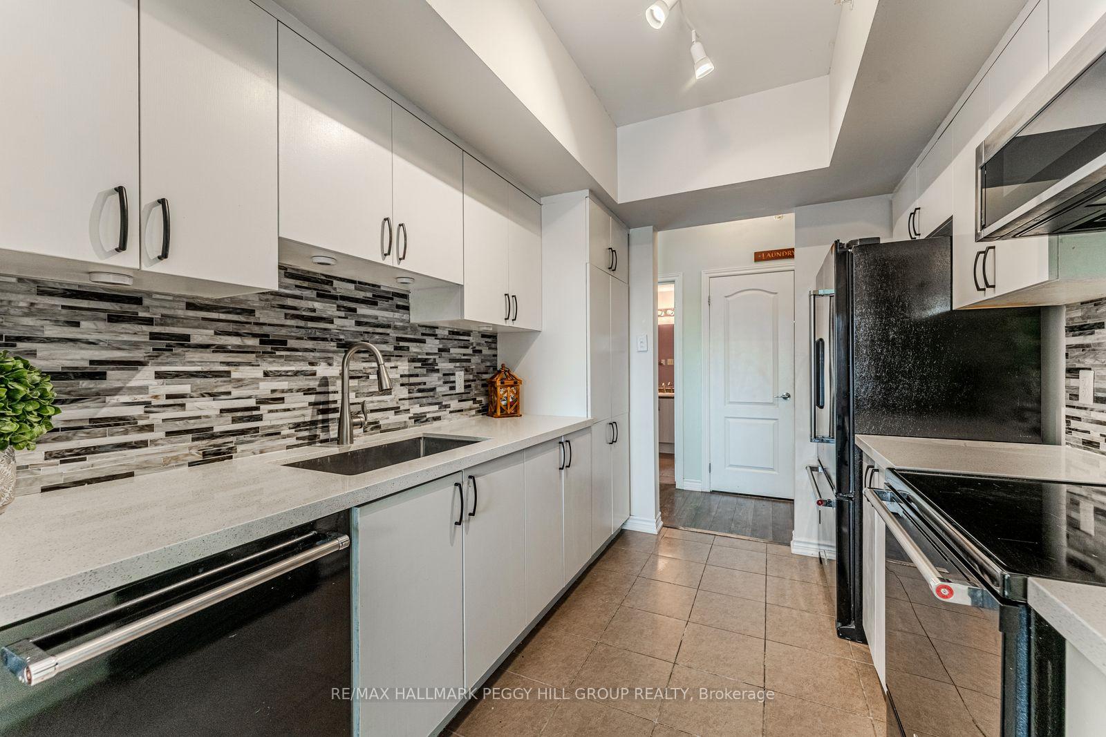 Photo 10 of Unit 402, 40 Ferndale Drive S, Barrie, Ardagh — HOMEH