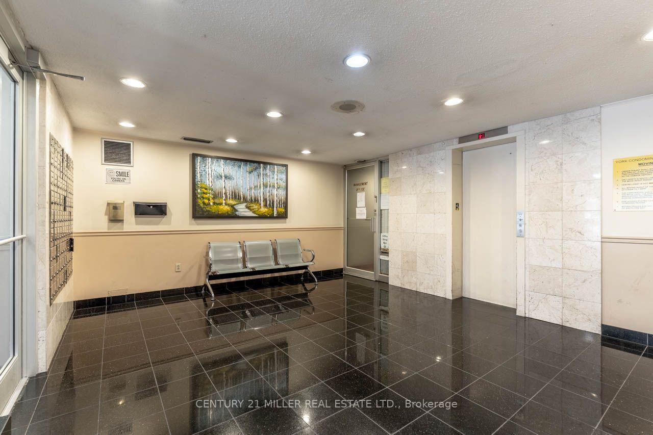Photo 3 of Unit 199, 165 Cherokee Boulevard, North York, Pleasant View — HOMEH
