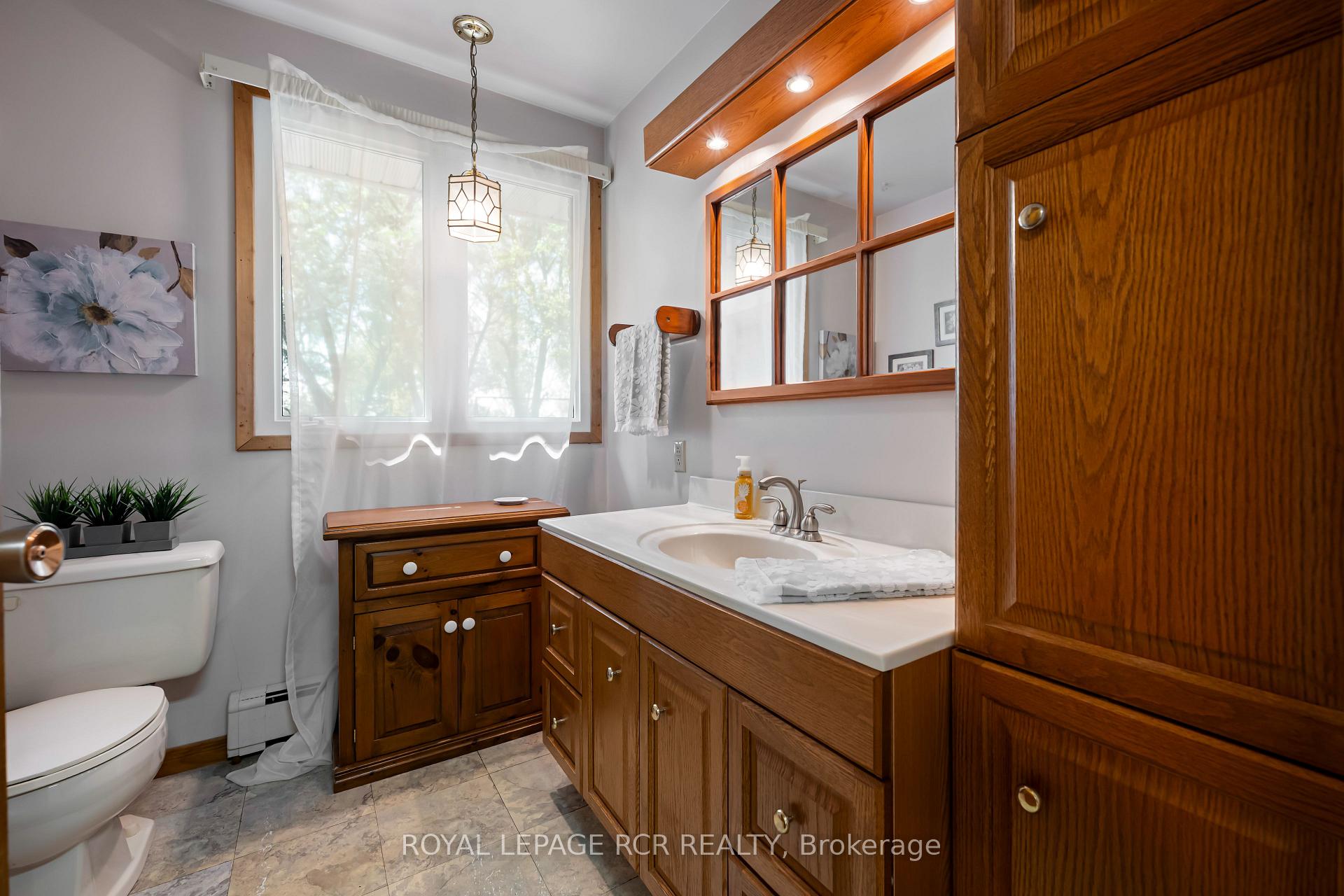 Photo 7 of 1319 10 Concession, Brockton — HOMEH