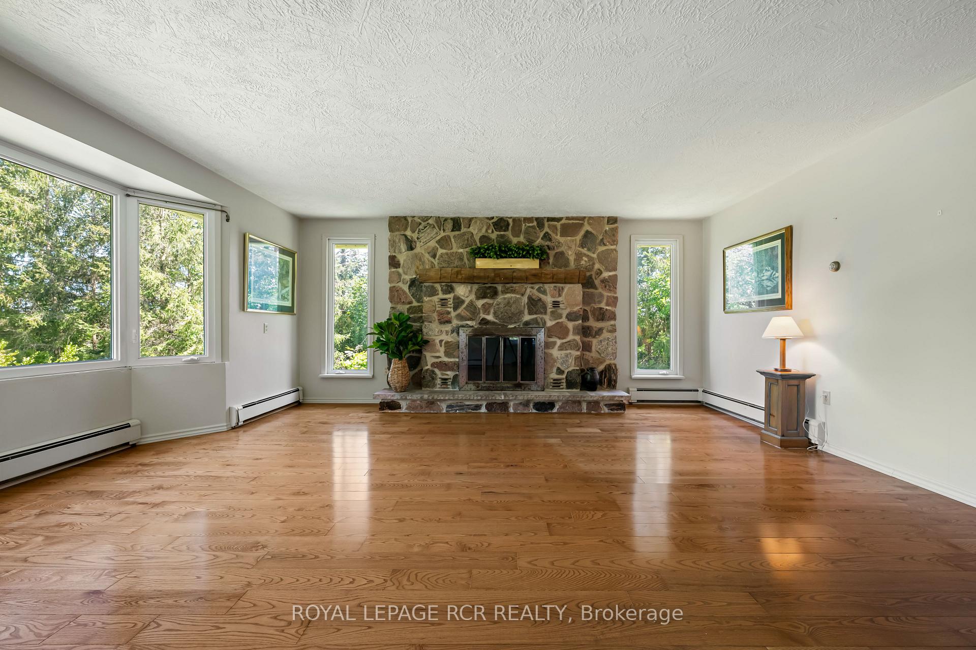 Photo 18 of 1319 10 Concession, Brockton — HOMEH