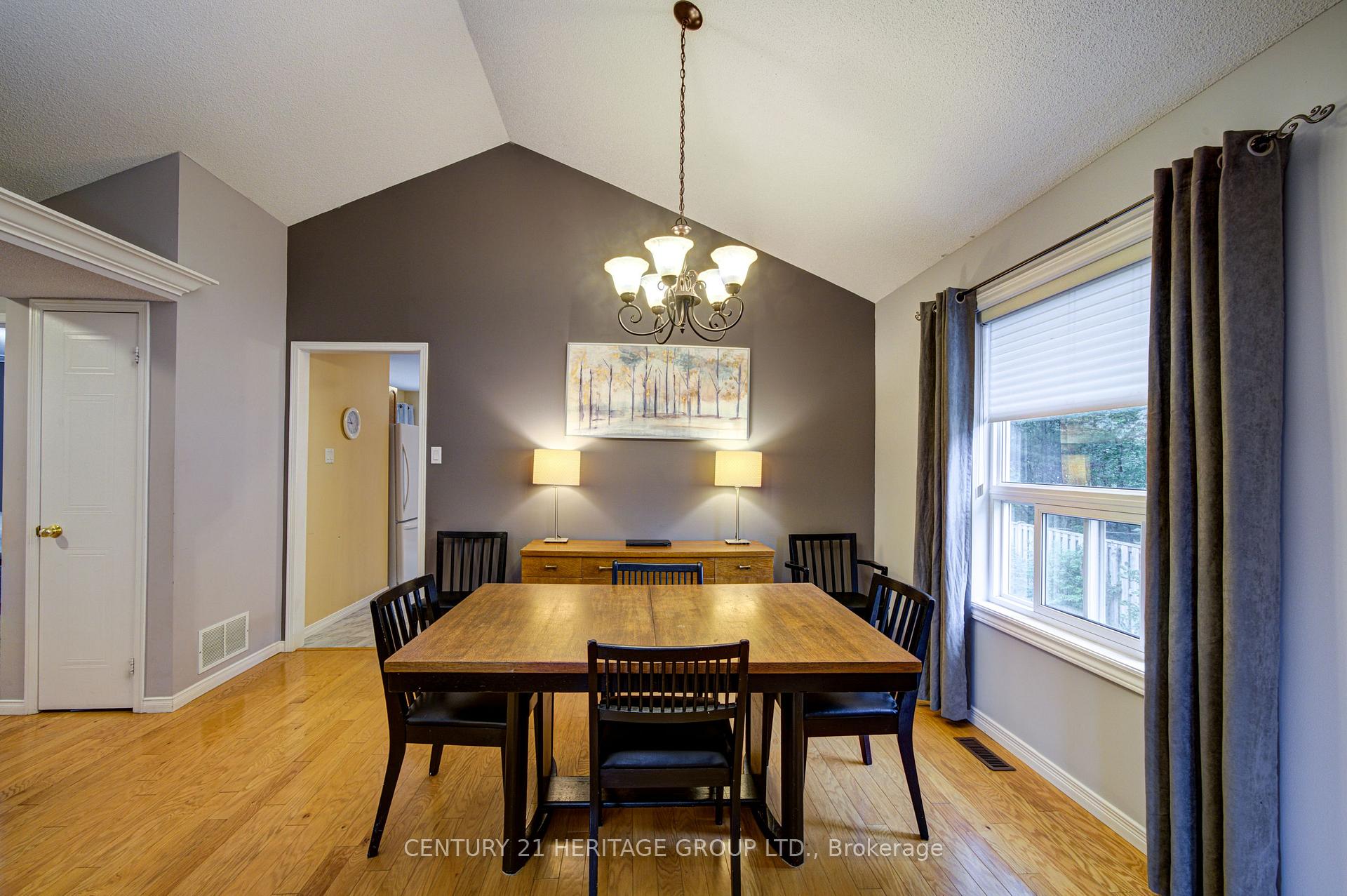 Photo 5 of 68 Dyer Drive, Wasaga Beach — HOMEH
