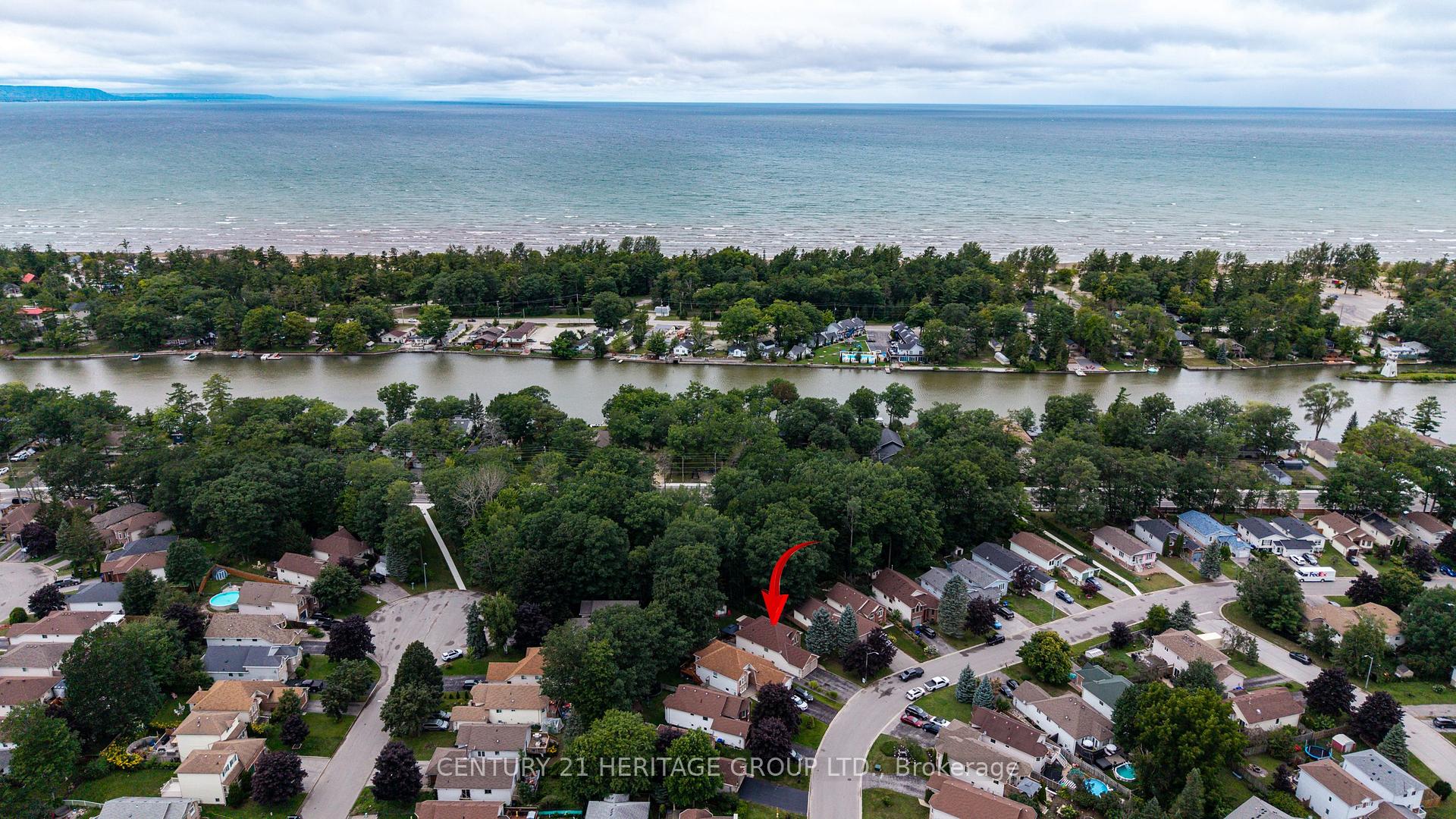 Photo 34 of 68 Dyer Drive, Wasaga Beach — HOMEH