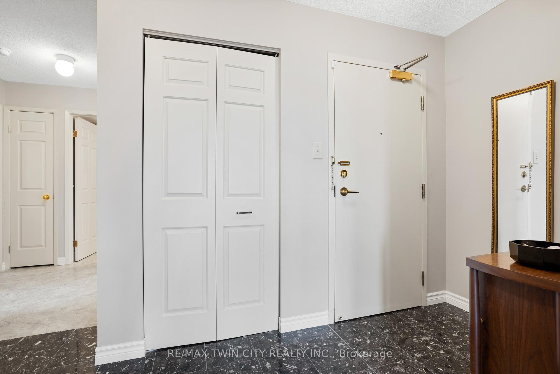 Photo 5 of Unit 703, 1414 King Street E, Kitchener, King East — HOMEH