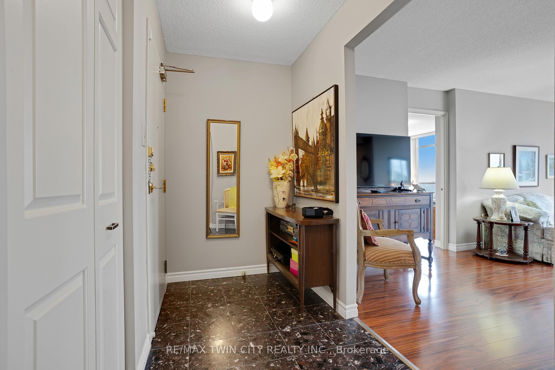 Photo 6 of Unit 703, 1414 King Street E, Kitchener, King East — HOMEH