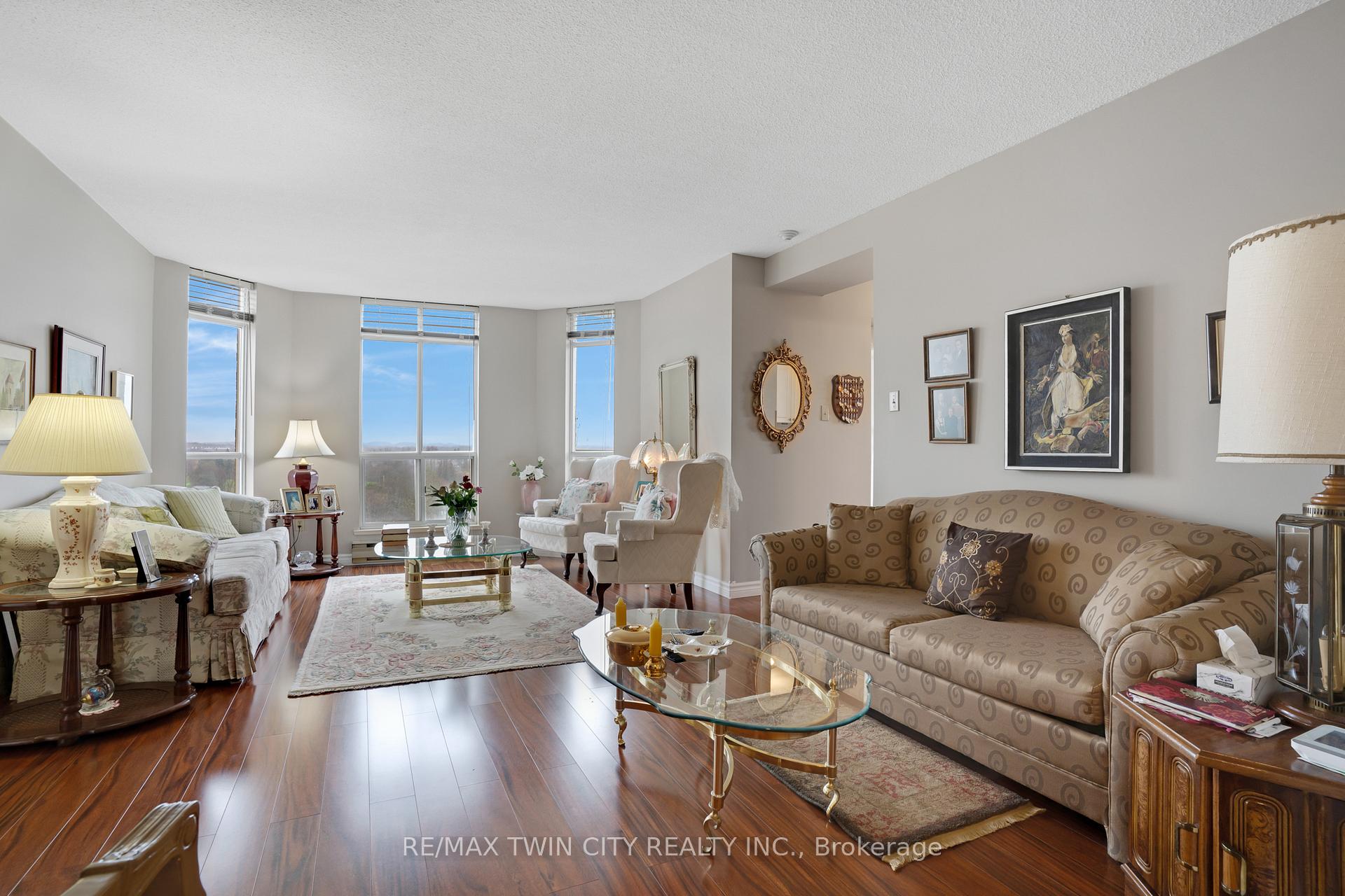 Photo 7 of Unit 703, 1414 King Street E, Kitchener, King East — HOMEH
