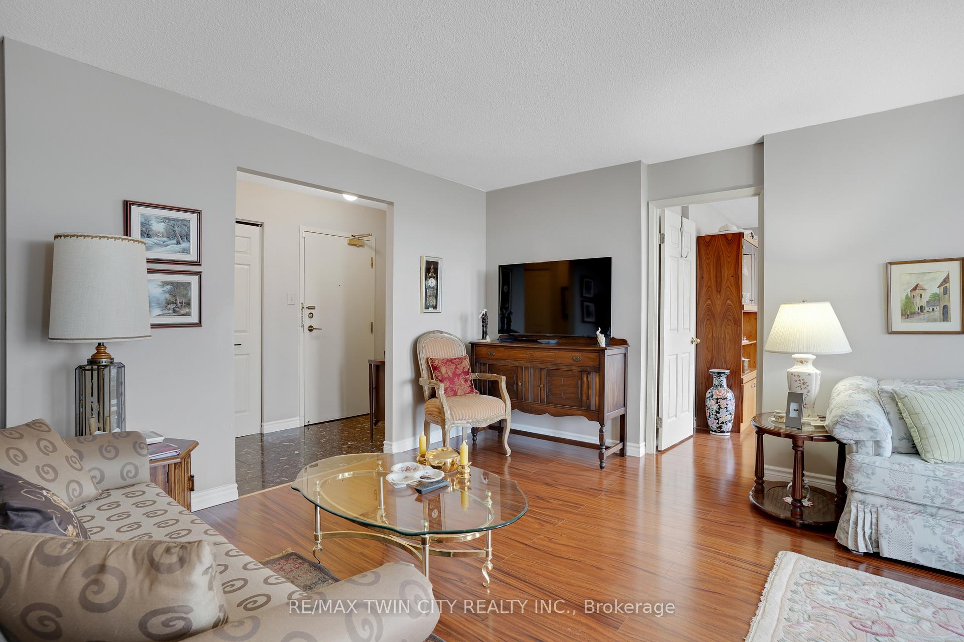 Photo 12 of Unit 703, 1414 King Street E, Kitchener, King East — HOMEH
