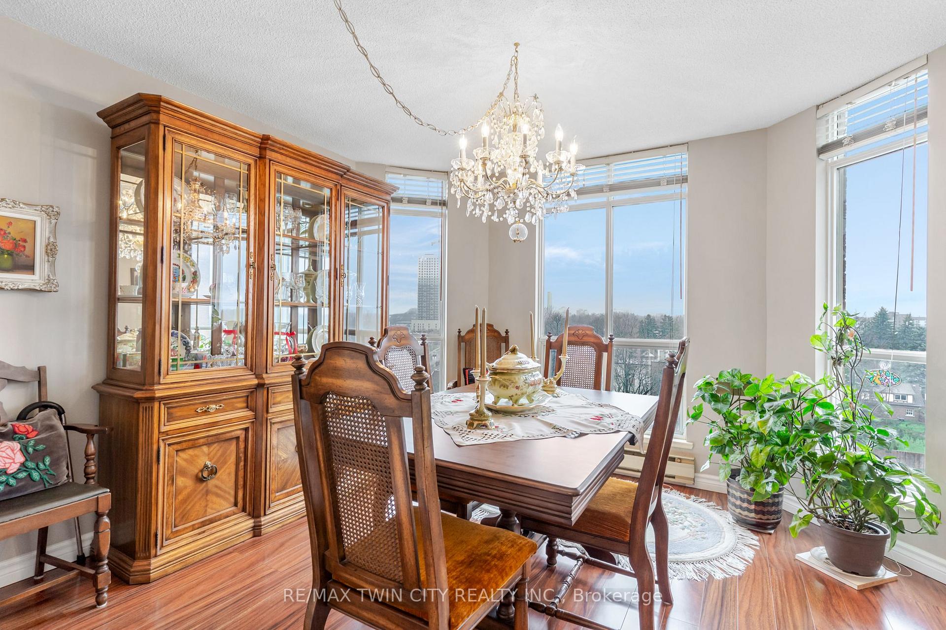 Photo 17 of Unit 703, 1414 King Street E, Kitchener, King East — HOMEH