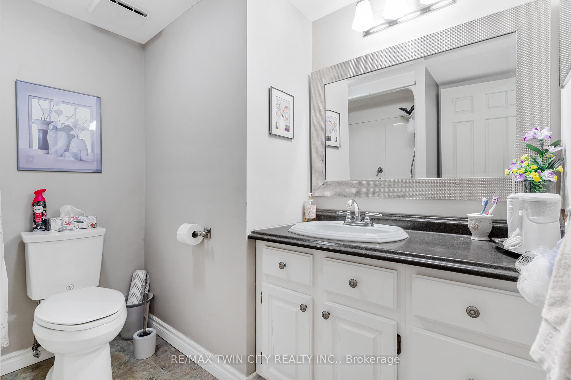 Photo 25 of Unit 703, 1414 King Street E, Kitchener, King East — HOMEH
