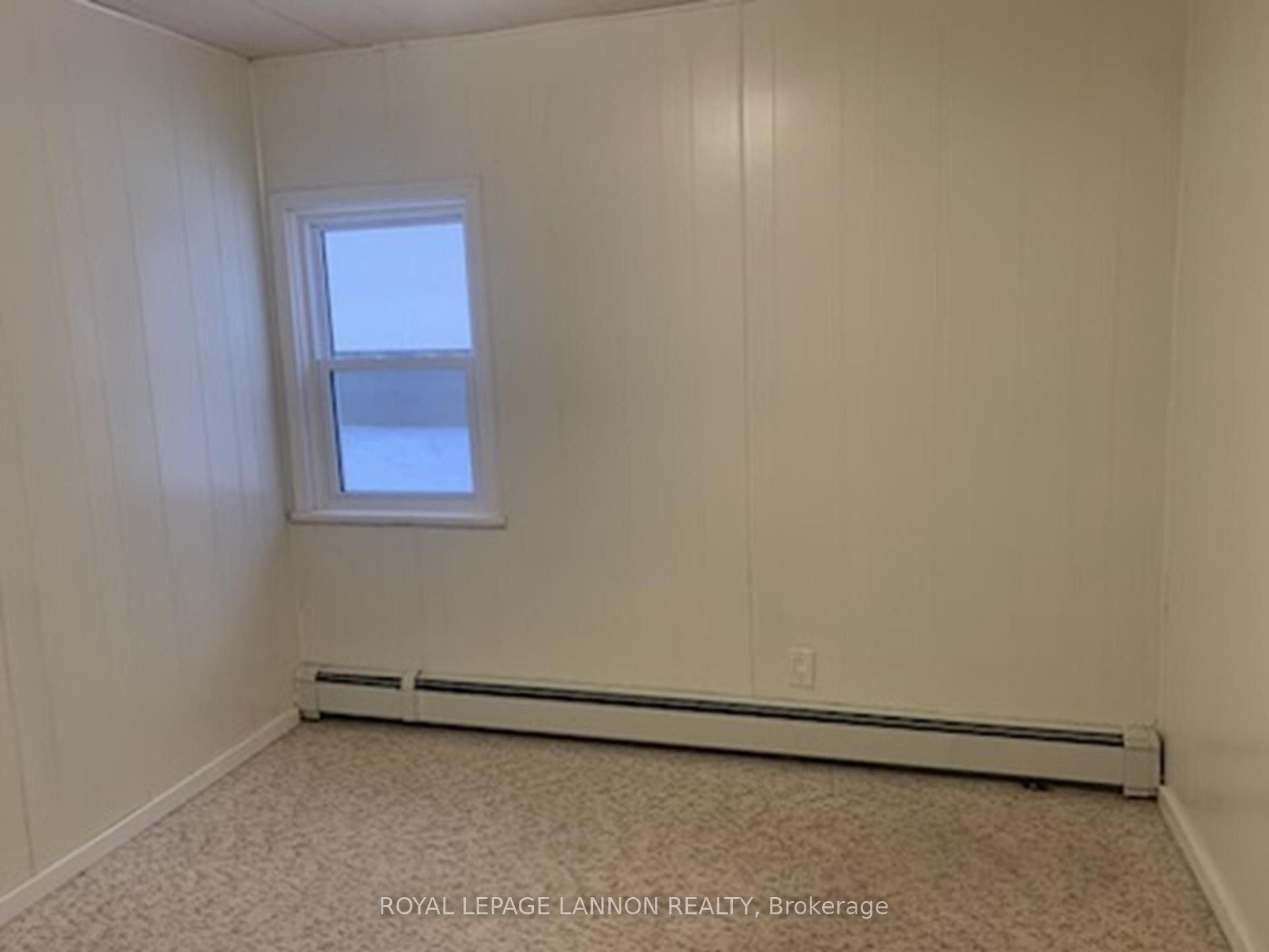 Photo 6 of 474 Marion Street, Thunder Bay, Current River — HOMEH