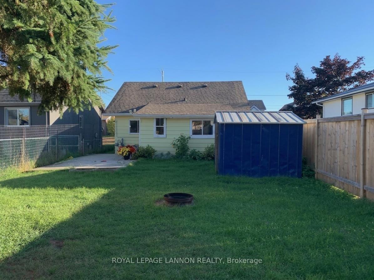 Photo 12 of 474 Marion Street, Thunder Bay, Current River — HOMEH