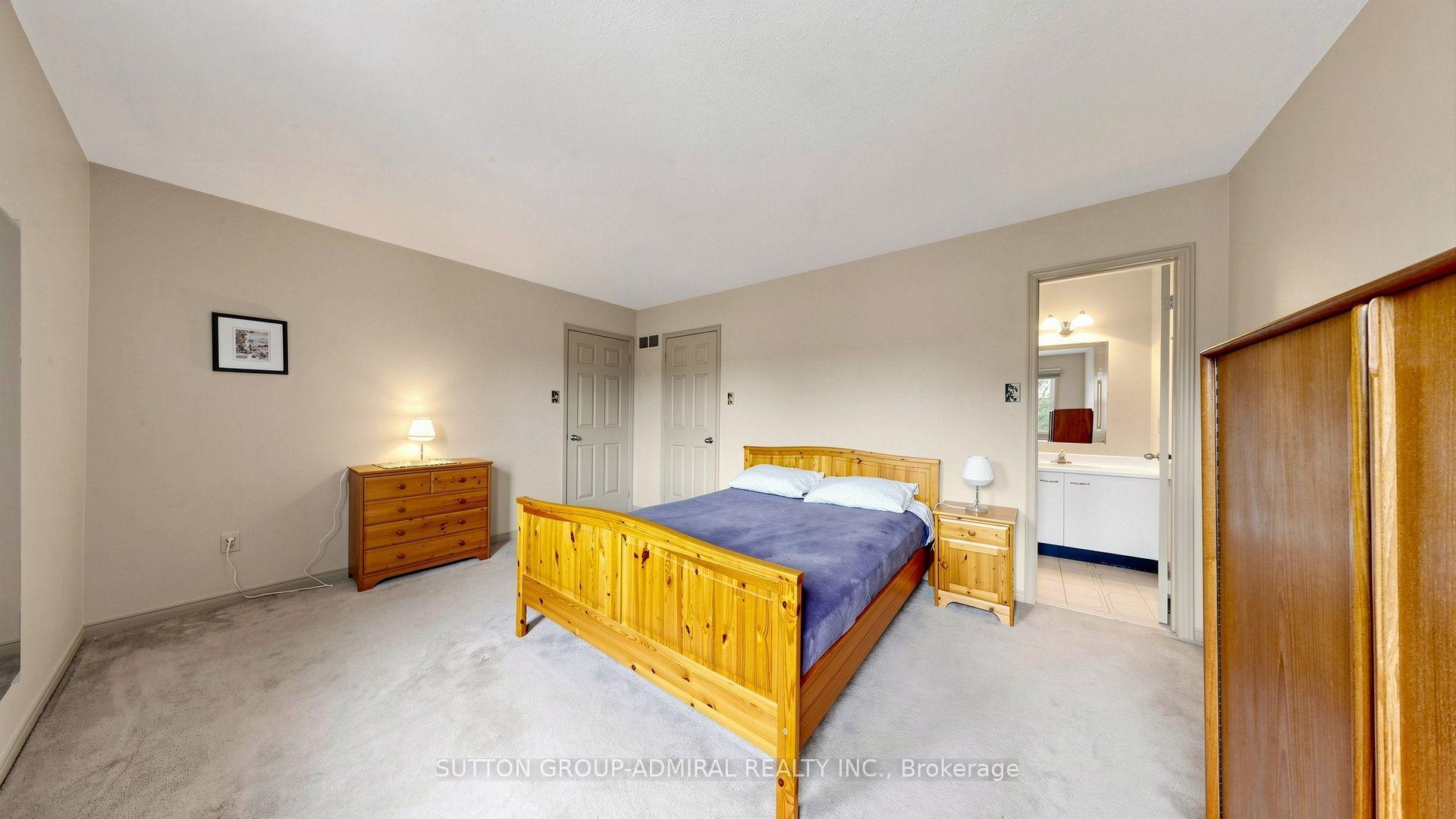 Photo 25 of 160 Marlott Road, Vaughan, Maple — HOMEH