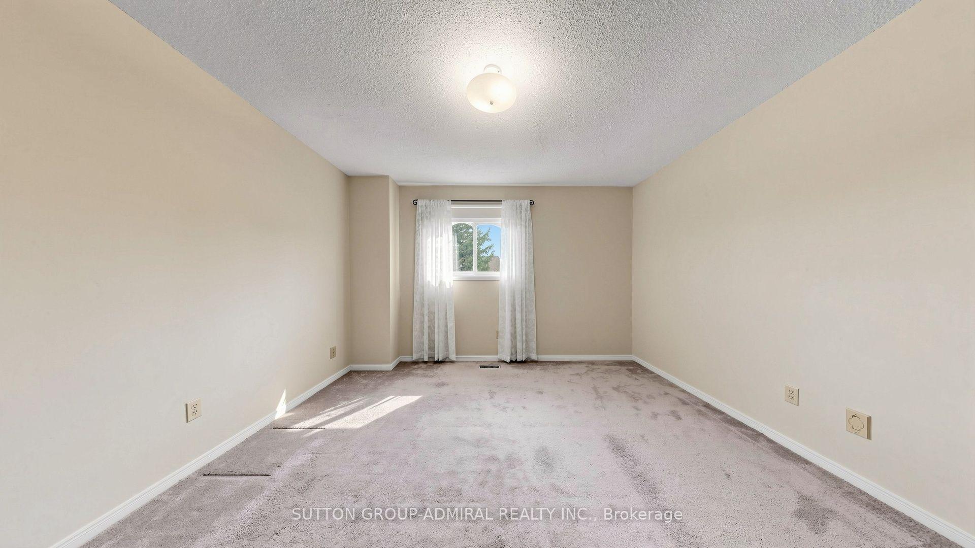 Photo 28 of 160 Marlott Road, Vaughan, Maple — HOMEH