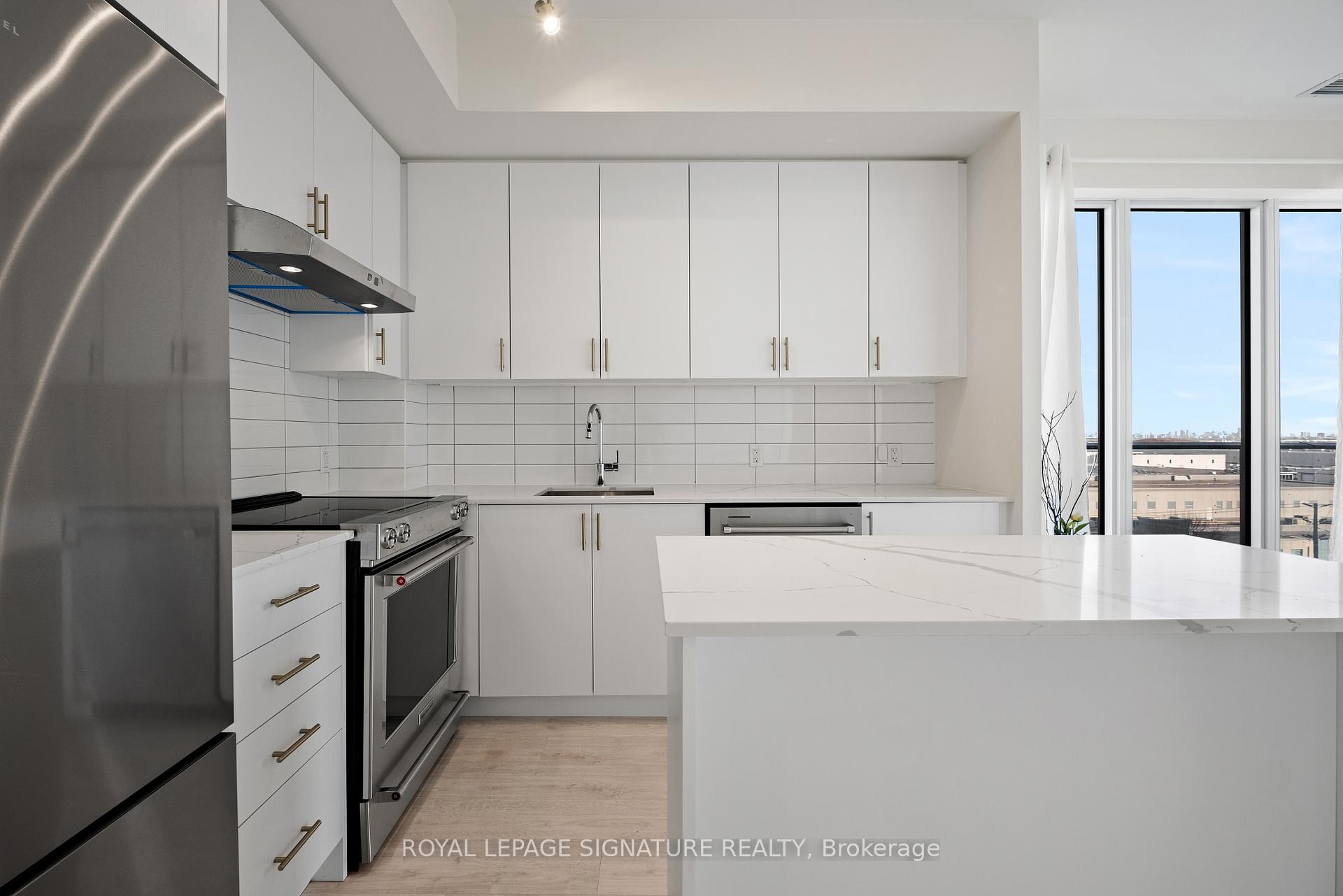 Photo 4 of Unit 602, 9000 Jane Street, Vaughan, Vellore Village — HOMEH
