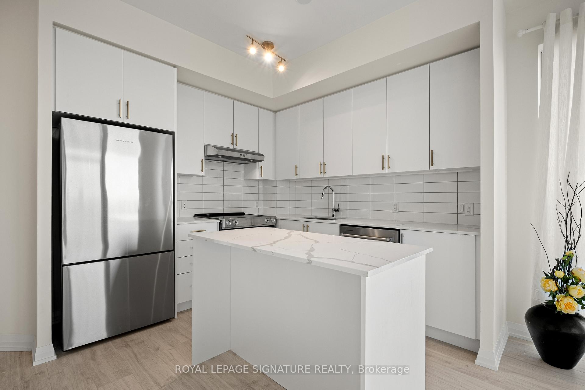 Photo 5 of Unit 602, 9000 Jane Street, Vaughan, Vellore Village — HOMEH