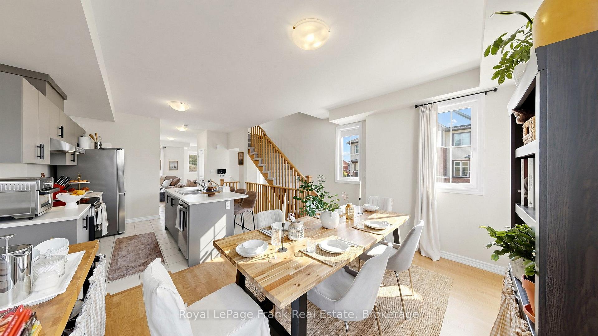 Photo 7 of 139 Senay Circle, Clarington, Courtice — HOMEH