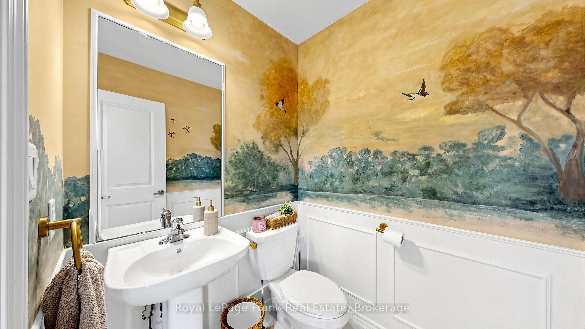 Photo 12 of 139 Senay Circle, Clarington, Courtice — HOMEH