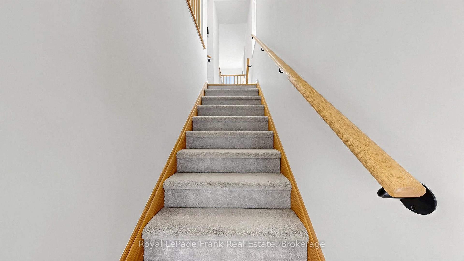Photo 21 of 139 Senay Circle, Clarington, Courtice — HOMEH