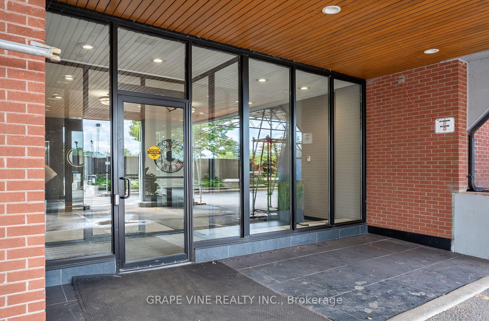 Photo 2 of Unit 504, 2951 Riverside Drive, Ottawa, Mooneys Bay/Riverside Park — HOMEH