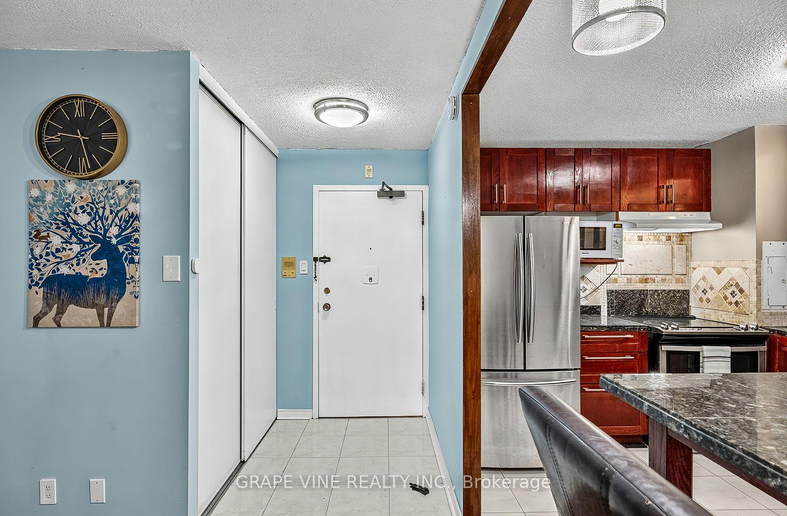 Photo 7 of Unit 504, 2951 Riverside Drive, Ottawa, Mooneys Bay/Riverside Park — HOMEH
