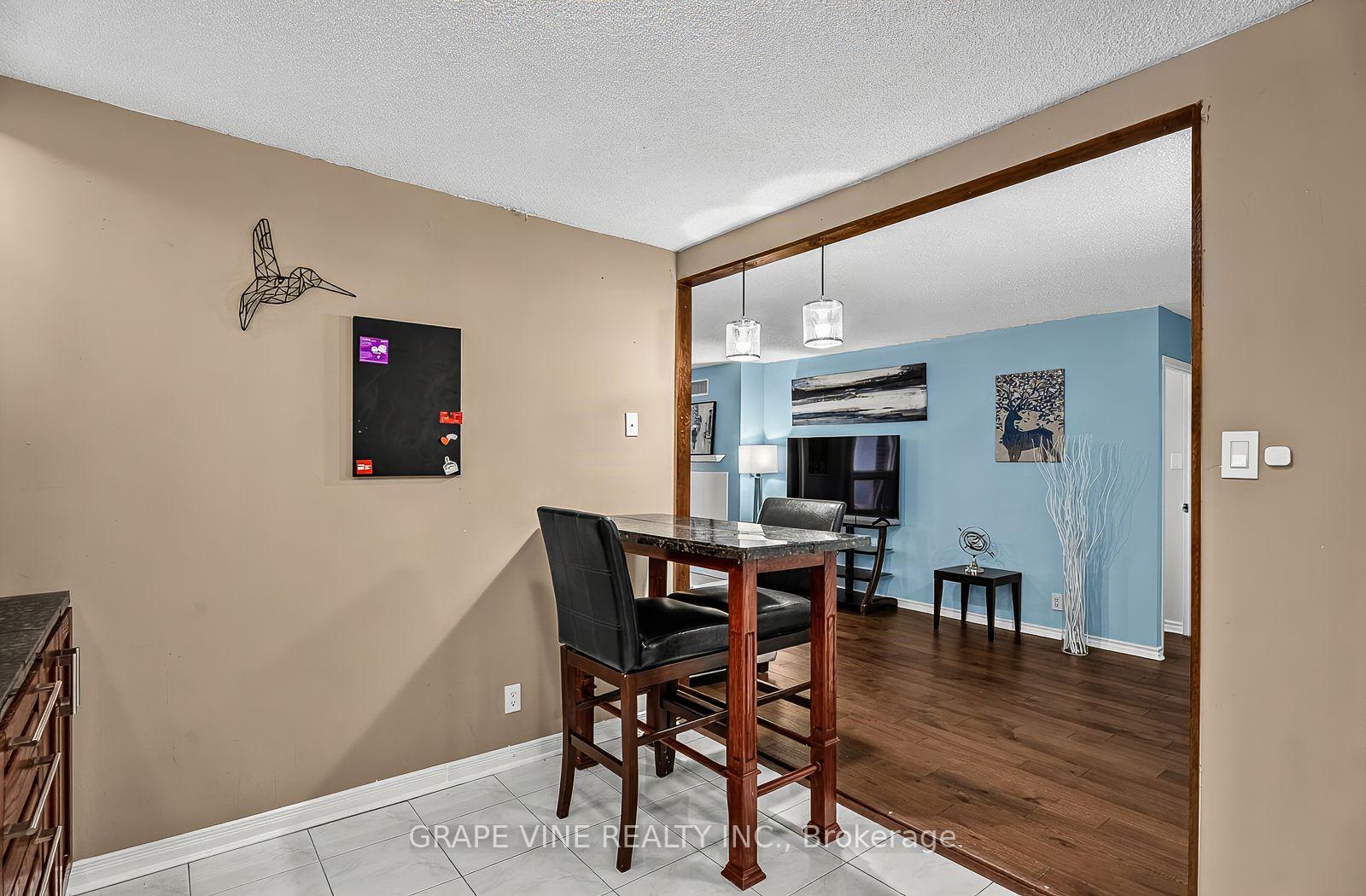 Photo 11 of Unit 504, 2951 Riverside Drive, Ottawa, Mooneys Bay/Riverside Park — HOMEH