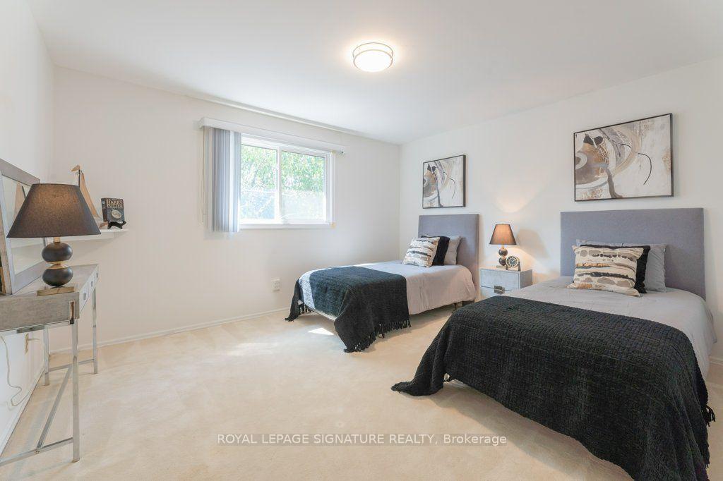 Photo 18 of 25 Stiver Court, Markham, Unionville — HOMEH
