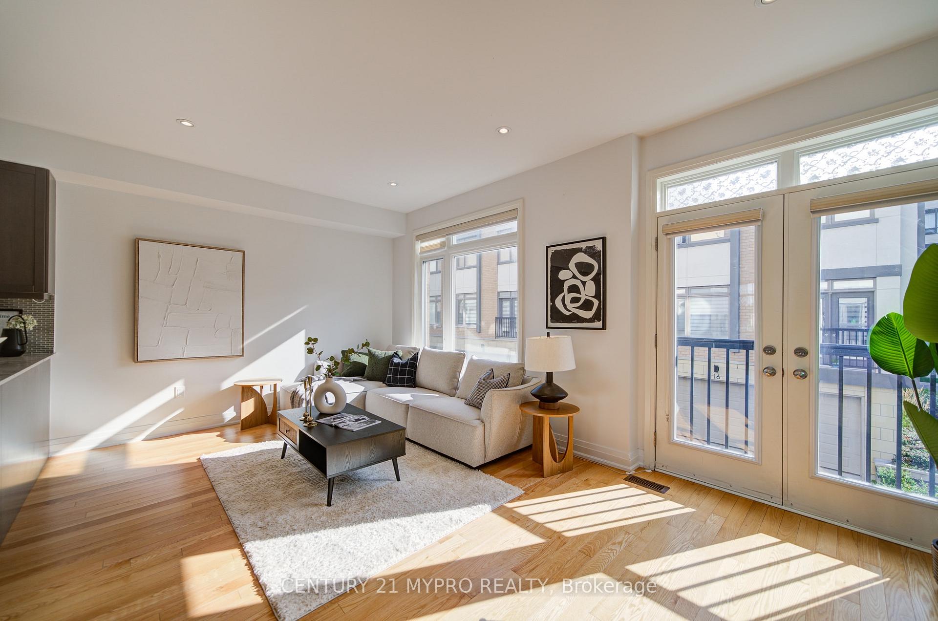 Photo 6 of 40 Teasel Way, Markham, Unionville — HOMEH