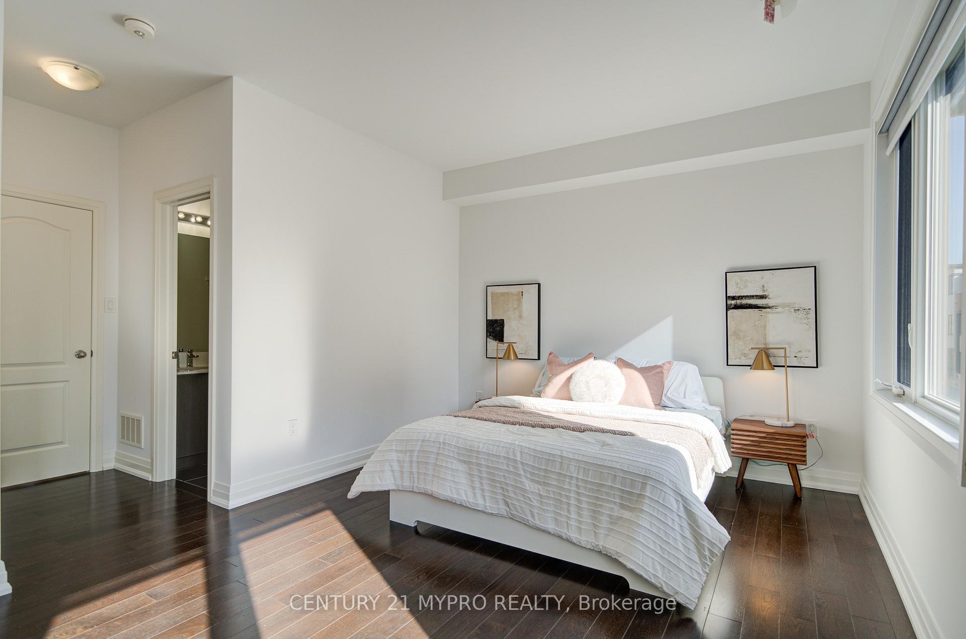Photo 17 of 40 Teasel Way, Markham, Unionville — HOMEH