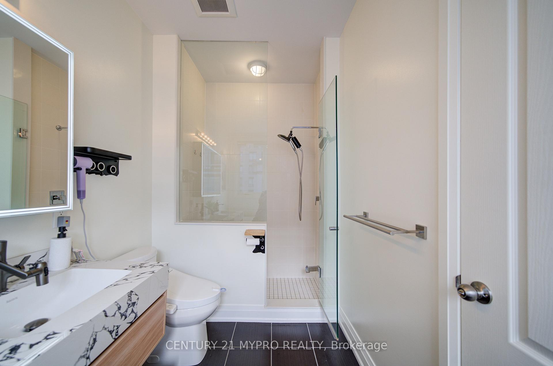 Photo 25 of 40 Teasel Way, Markham, Unionville — HOMEH