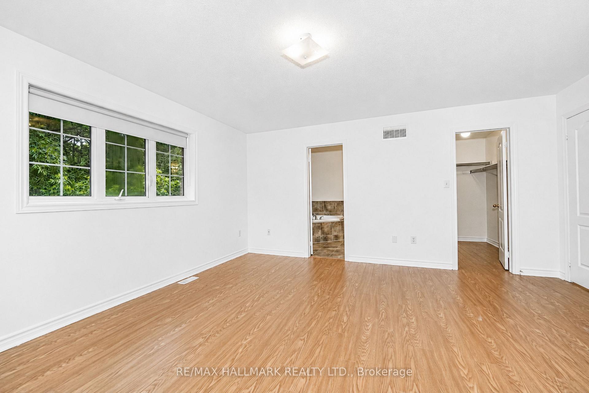 Photo 24 of 135 Maroon Drive, Richmond Hill, Oak Ridges Lake Wilcox — HOMEH
