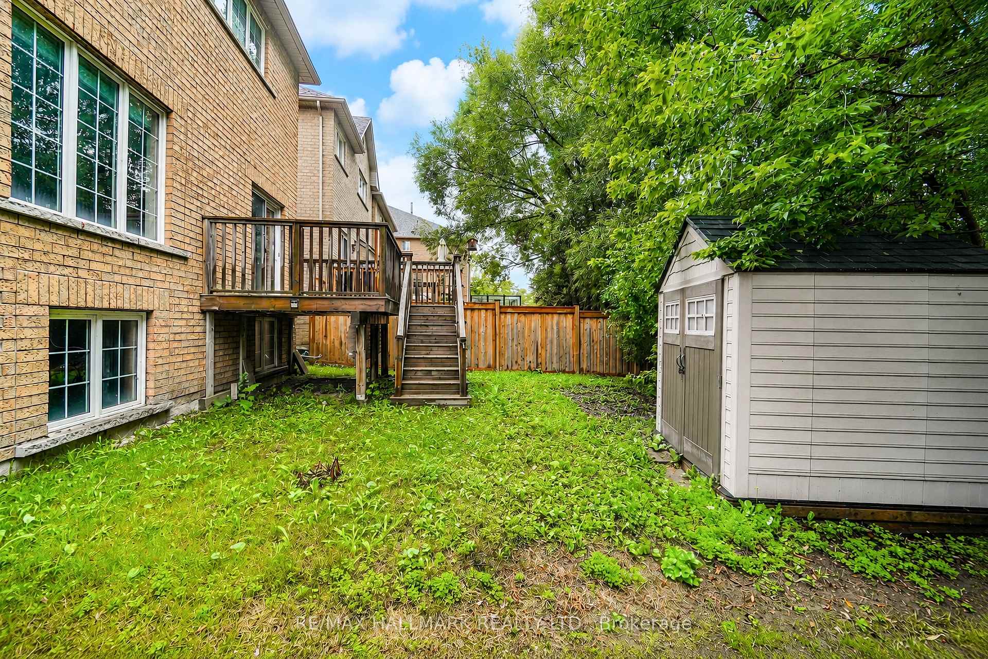 Photo 31 of 135 Maroon Drive, Richmond Hill, Oak Ridges Lake Wilcox — HOMEH