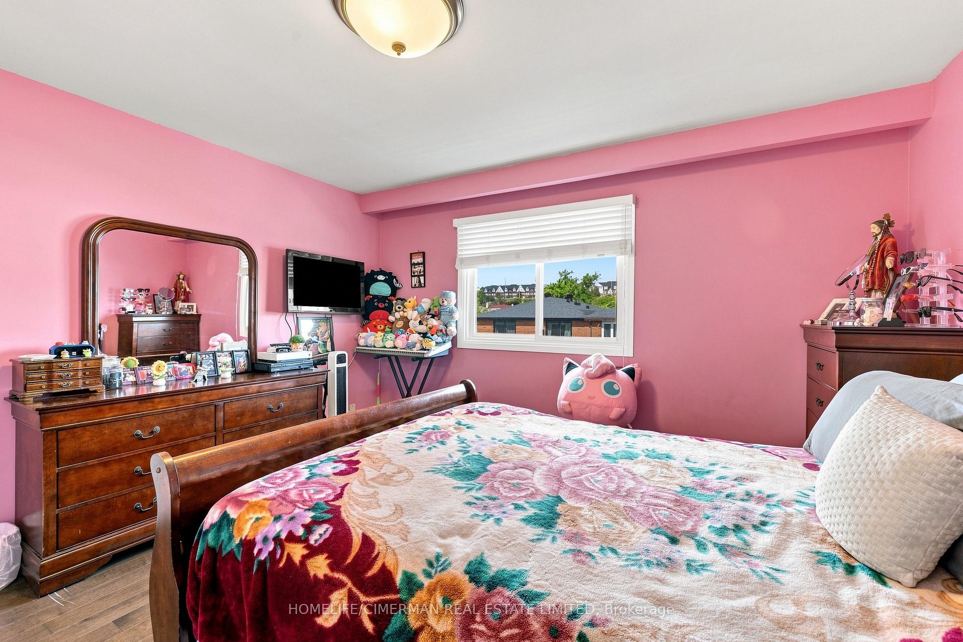 Photo 15 of 505 Appledore Crescent, Mississauga, Cooksville — HOMEH