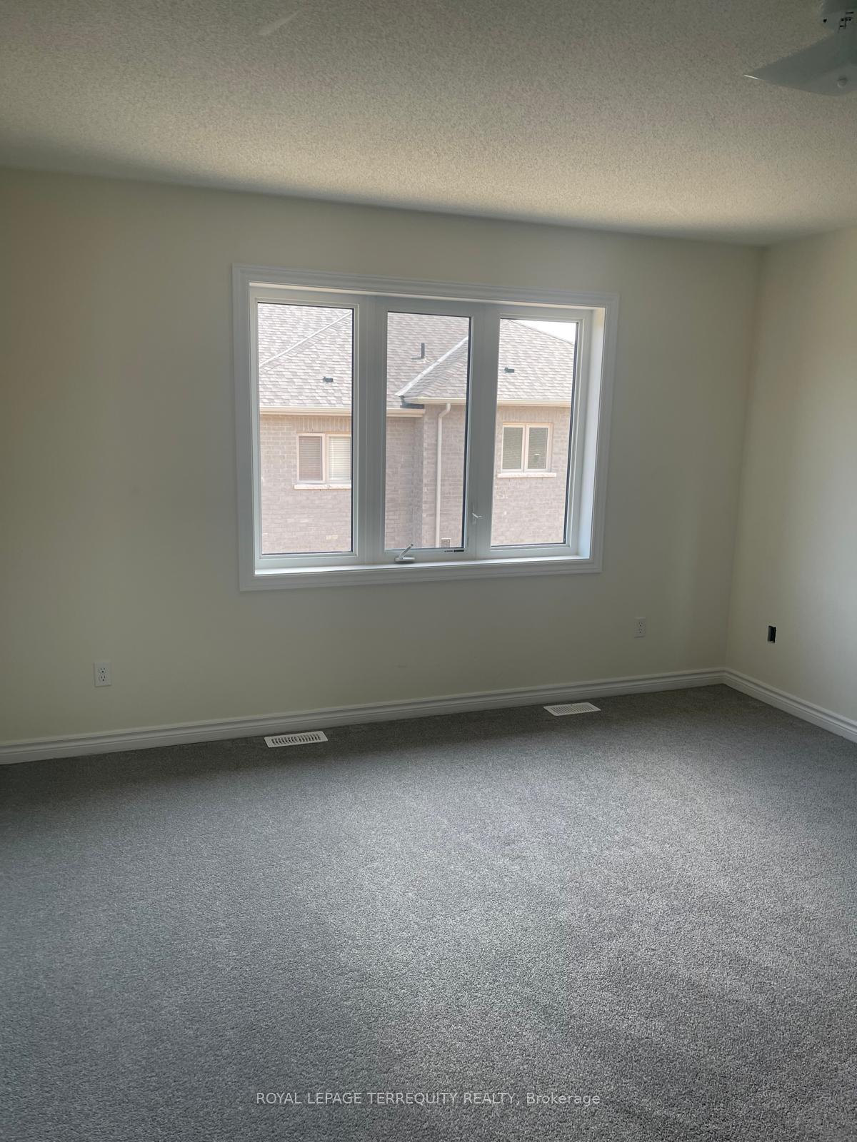 Photo 18 of 1111 Marathon Avenue, Pickering, Rural Pickering — HOMEH