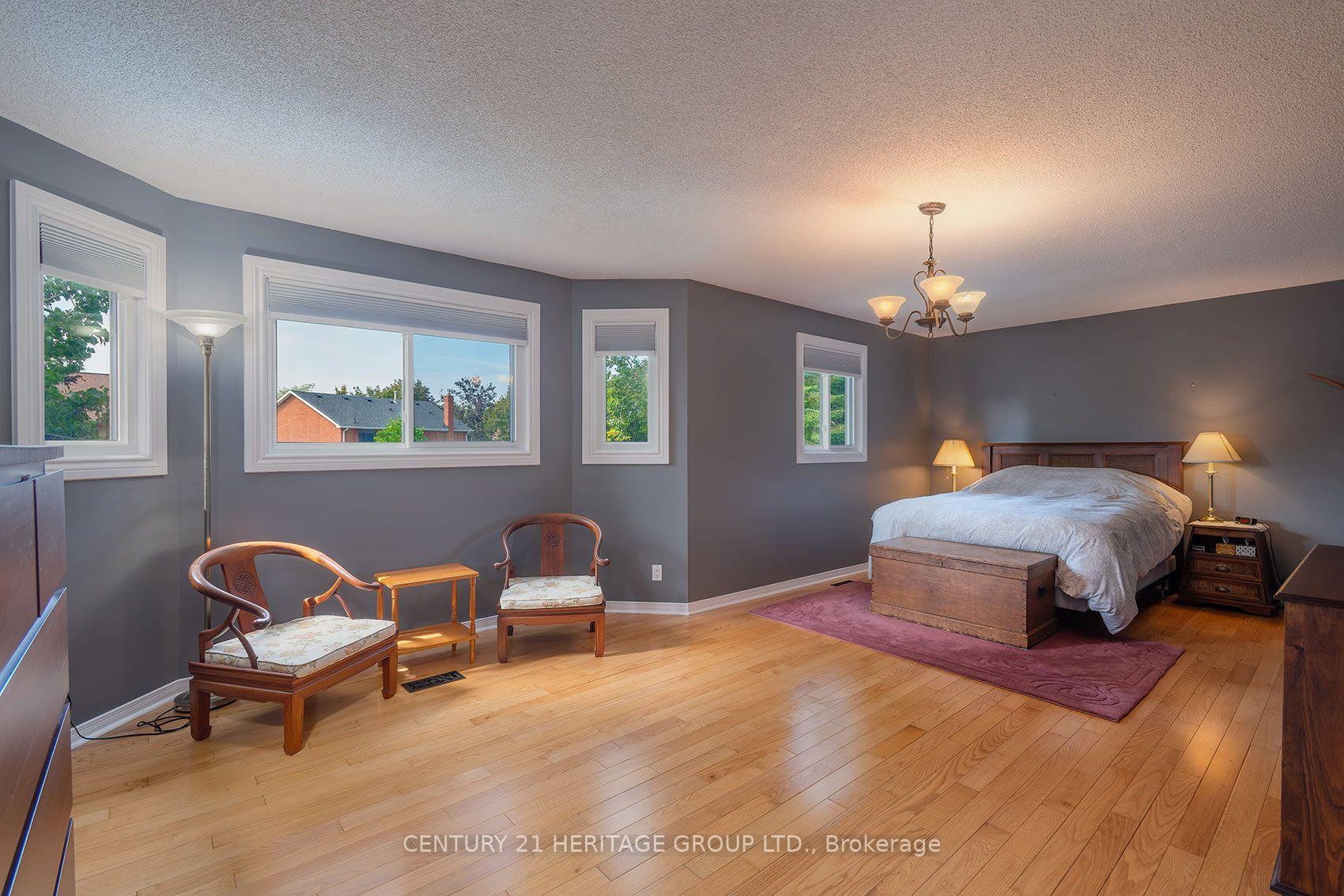 Photo 40 of 55 Chartwell Crescent, Georgina, Keswick North — HOMEH
