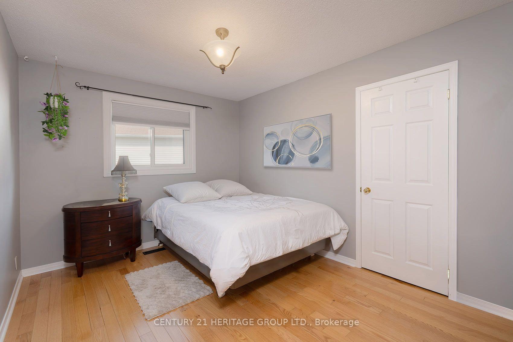 Photo 47 of 55 Chartwell Crescent, Georgina, Keswick North — HOMEH