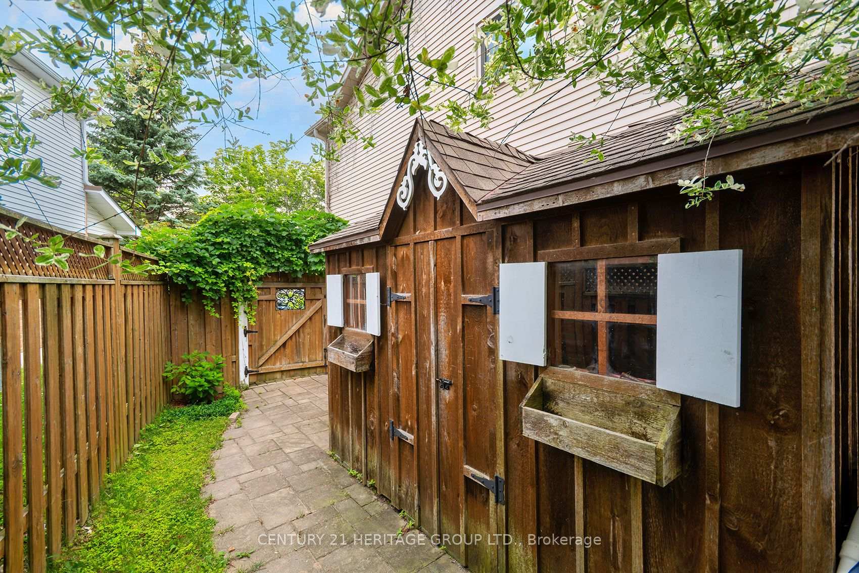 Photo 54 of 55 Chartwell Crescent, Georgina, Keswick North — HOMEH