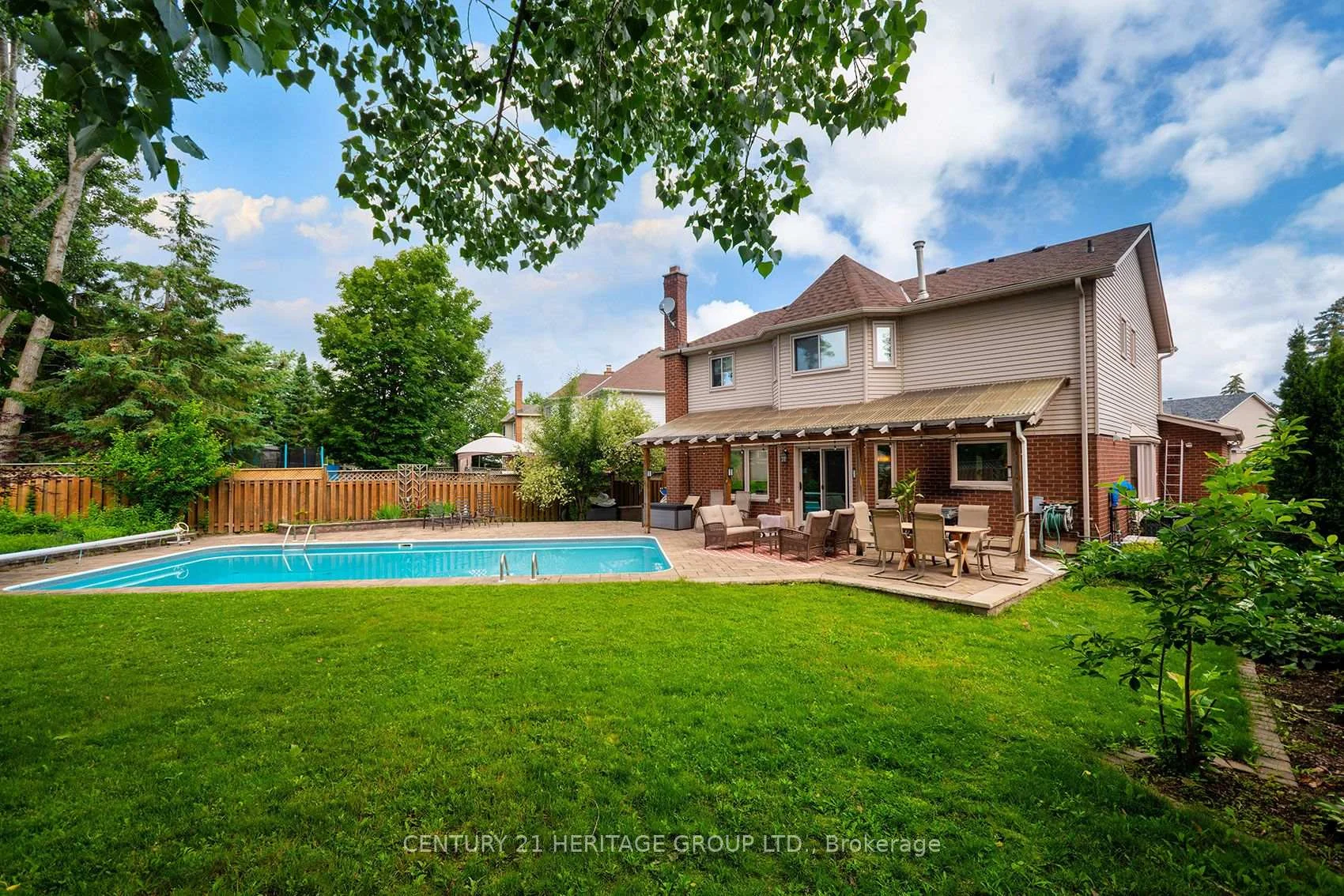 Photo 11 of 55 Chartwell Crescent, Georgina, Keswick North — HOMEH