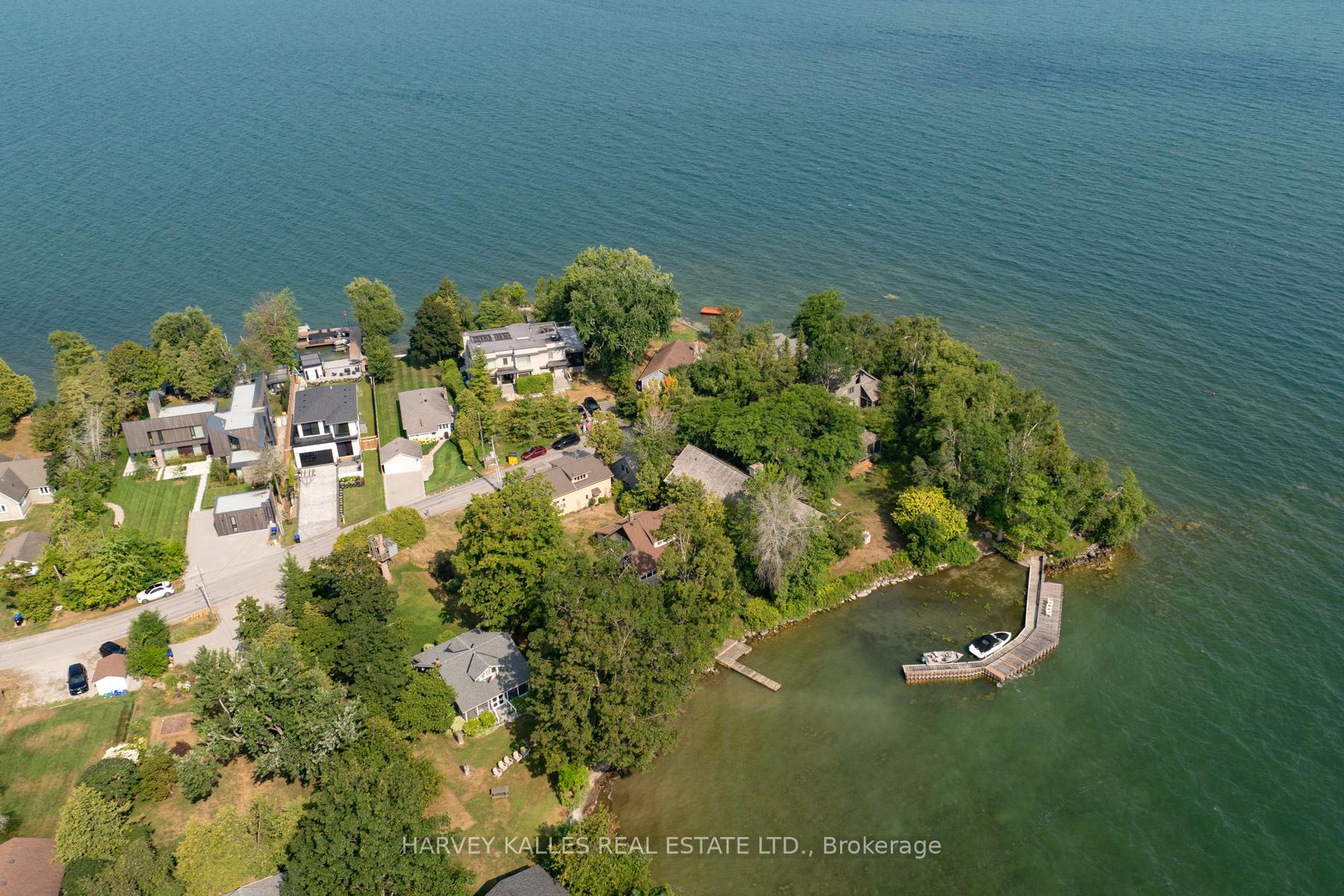 Photo 6 of 607 Cedarvale Drive, Innisfil, Rural Innisfil — HOMEH