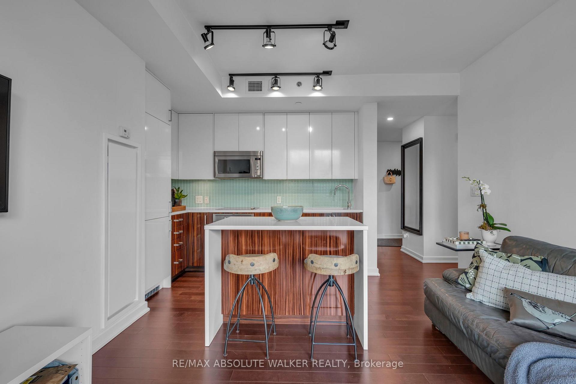 Photo 9 of Unit 810, 300 Lisgar Street, Ottawa, Ottawa Centre — HOMEH