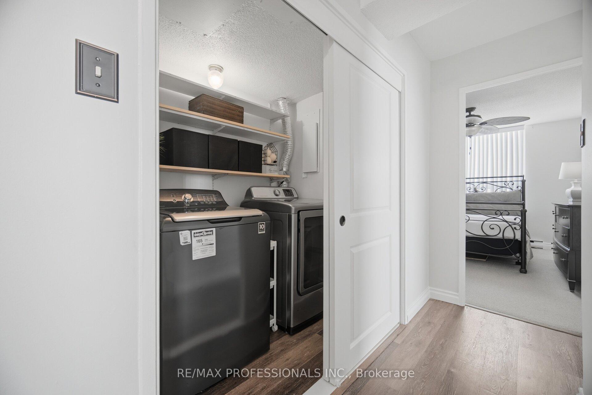 Photo 28 of Unit 902, 15 La Rose Avenue, Etobicoke, Humber Heights — HOMEH