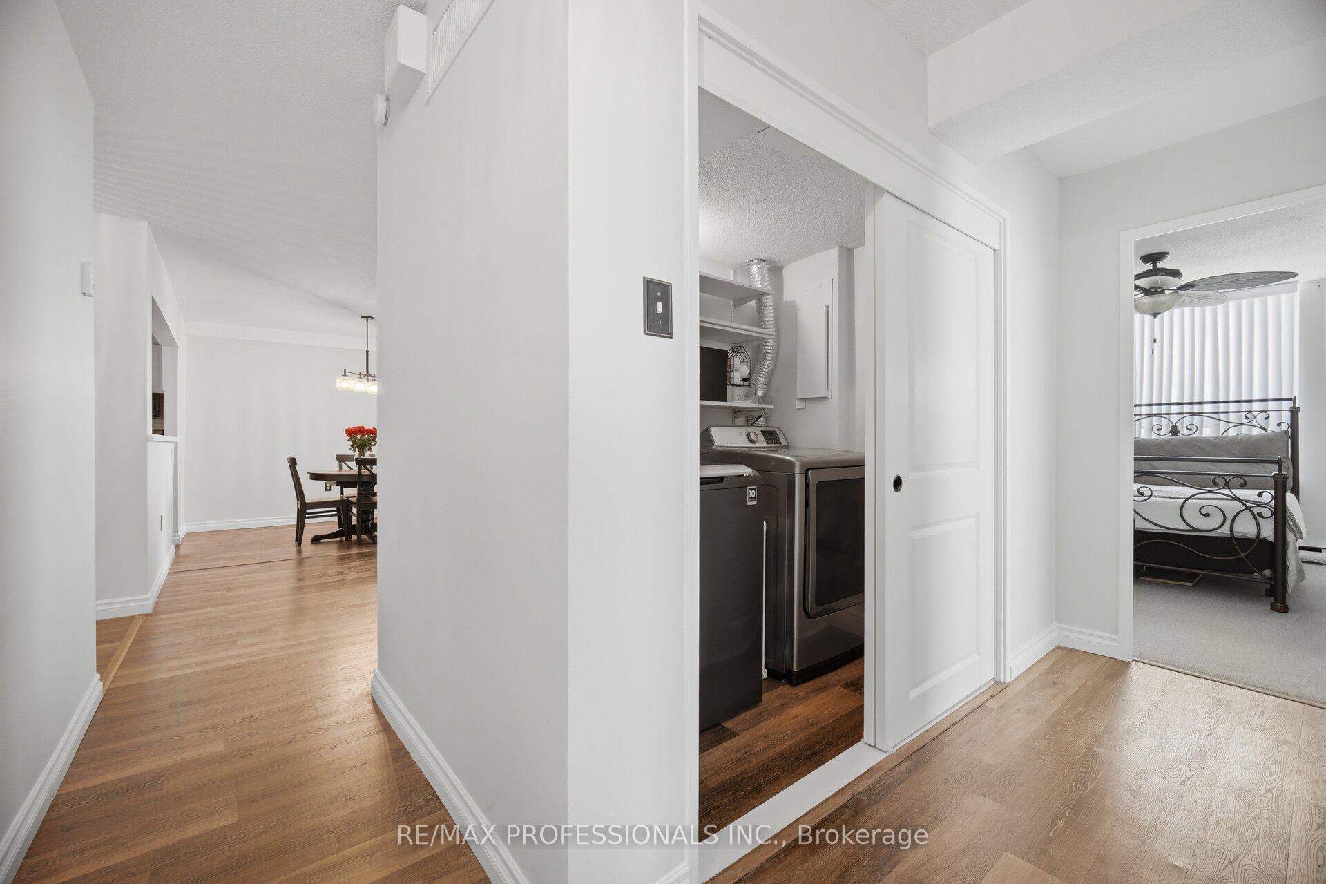 Photo 29 of Unit 902, 15 La Rose Avenue, Etobicoke, Humber Heights — HOMEH