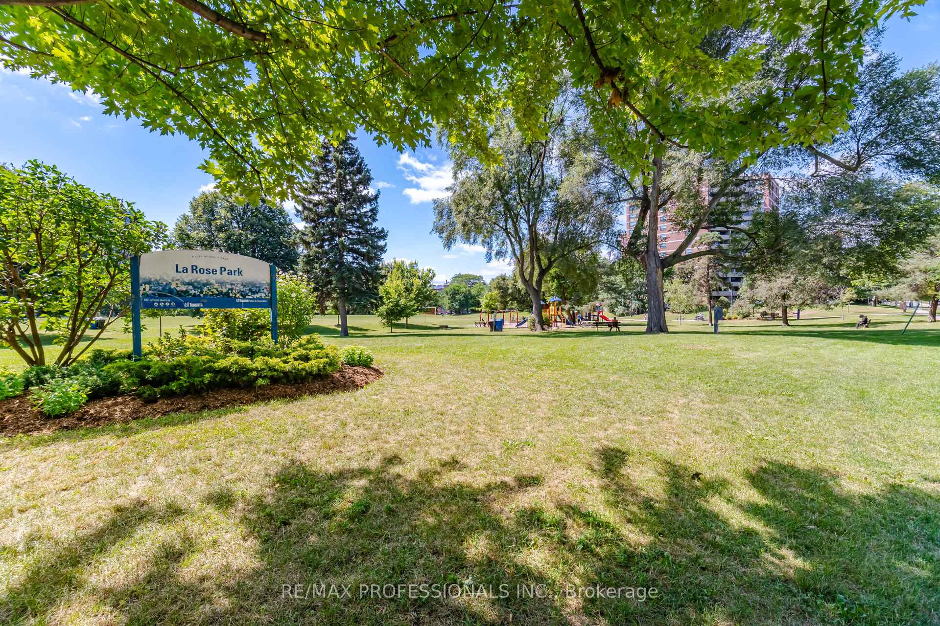 Photo 39 of Unit 902, 15 La Rose Avenue, Etobicoke, Humber Heights — HOMEH