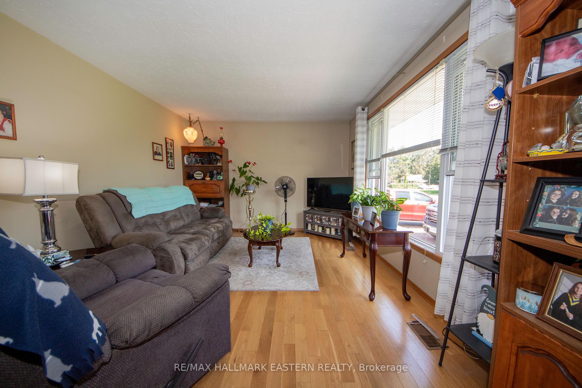 Photo 3 of 796 Maple Drive, Selwyn — HOMEH